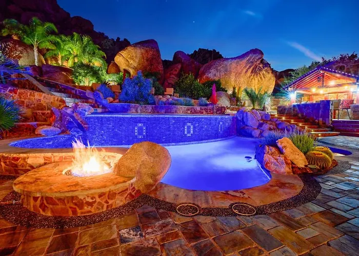 Castle On Black Mountain Breathtaking Panoramic Views And Outdoor Entertainment Cave Creek
