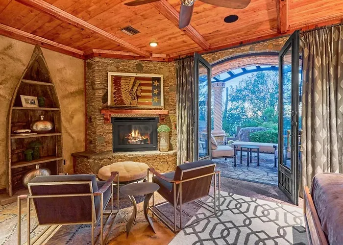 Castle On Black Mountain Breathtaking Panoramic Views And Outdoor Entertainment *