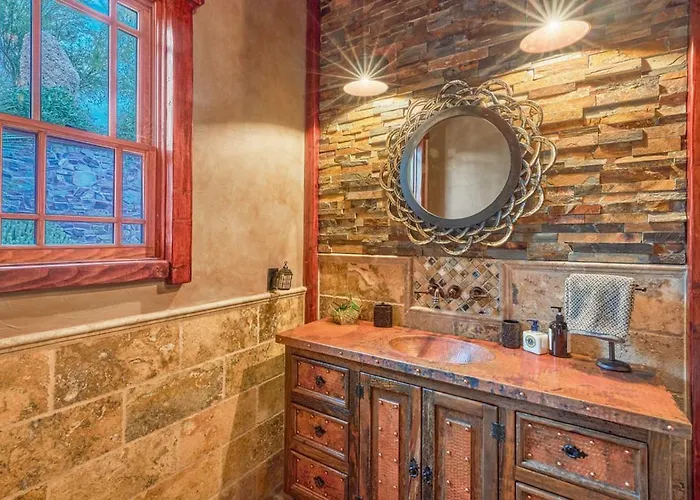 Castle On Black Mountain Breathtaking Panoramic Views And Outdoor Entertainment * Cave Creek