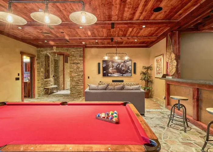 Castle On Black Mountain Breathtaking Panoramic Views And Outdoor Entertainment *