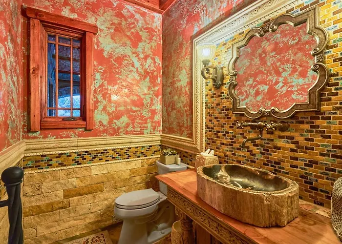 Castle On Black Mountain Breathtaking Panoramic Views And Outdoor Entertainment Holiday home Cave Creek