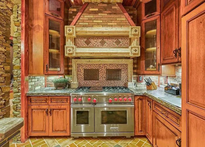 Castle On Black Mountain Breathtaking Panoramic Views And Outdoor Entertainment Holiday home Cave Creek